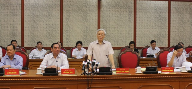 Le bureau politique travaille avec le comité du Parti de Hai Phong  - ảnh 1